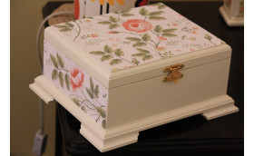 Floral Jewelry box